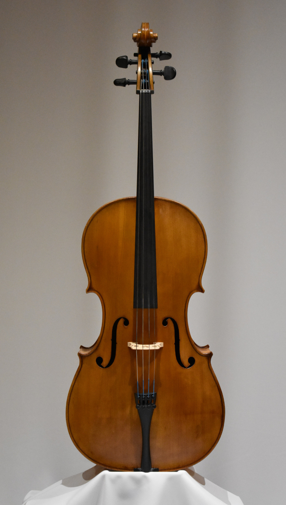 violoncelle_Hongrois_34_anonyme_1_sm.JPG